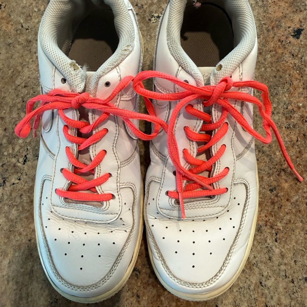 Nike Air White Sneakers with Coral Laces in size 7Y/40 (see tag in photo)-used